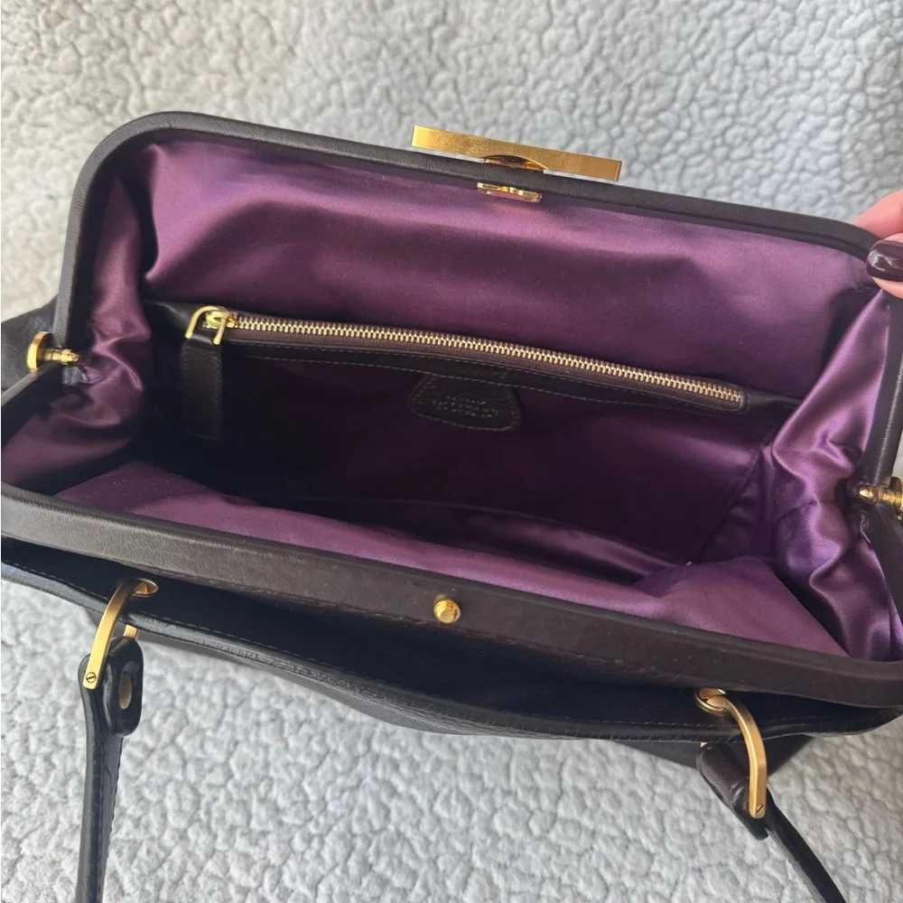 Smythson of Bond Street Agatha Kiss Lock Shoulder Bag in Dark Chocolate - Picture 11 of 17